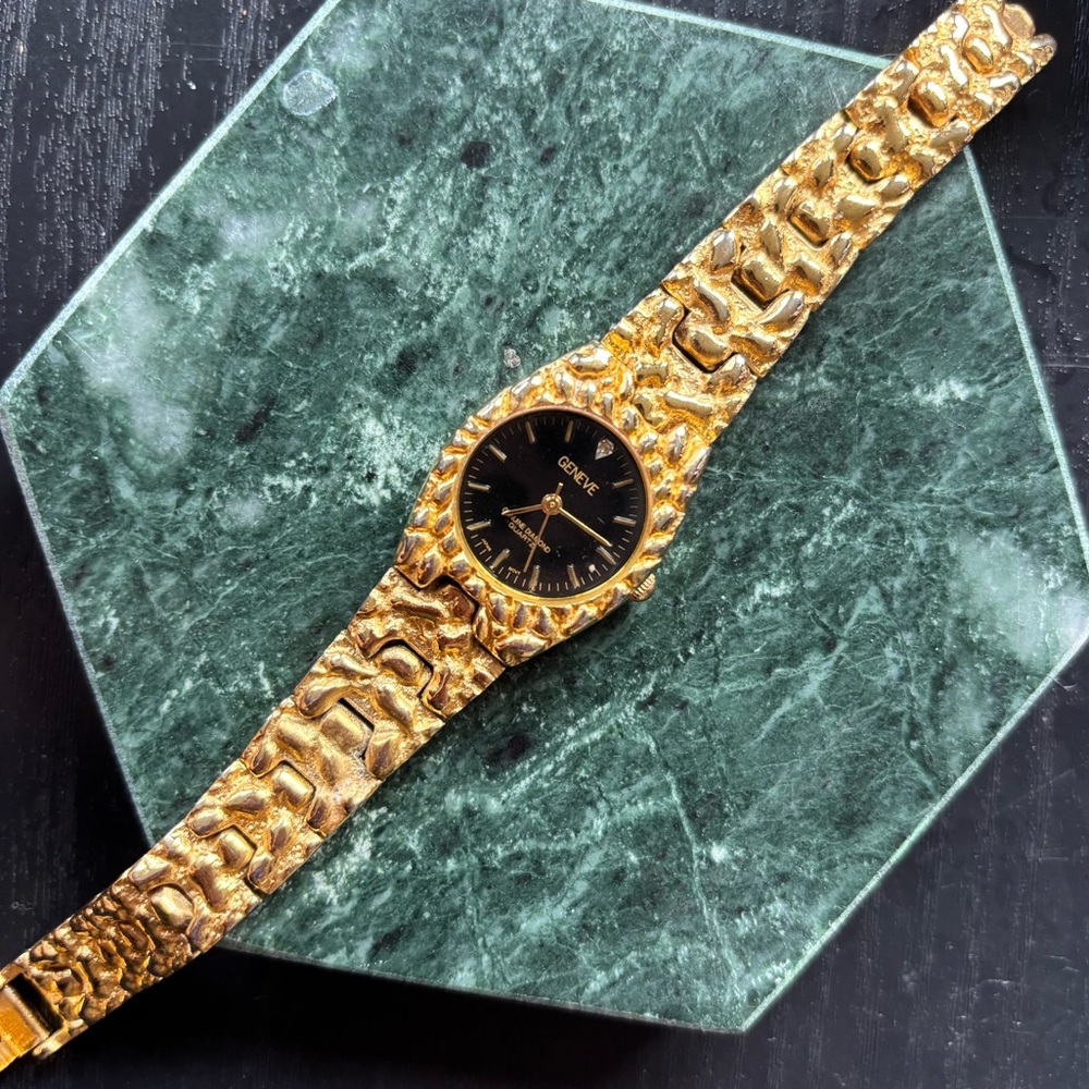 Women's Geneve Diamond Quartz Gold Nugget Gold Tone Watch Vintage